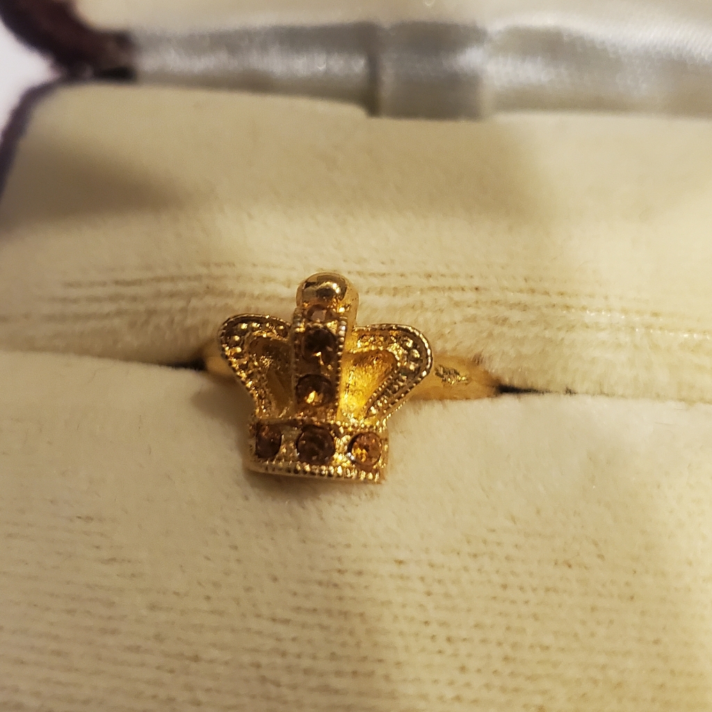 Lovely Crown Ring 68$